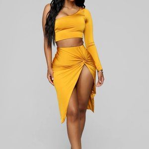 Fashion Nova ' Looking Amazing ' Skirt Set (Mustard)